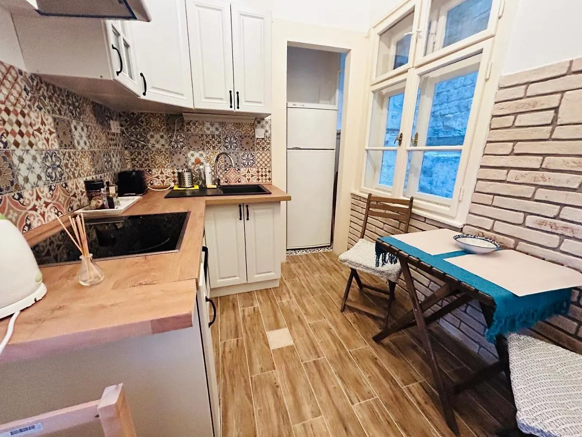 Butterfly Free Parking At Riverside Apartment Budapest Hungary
